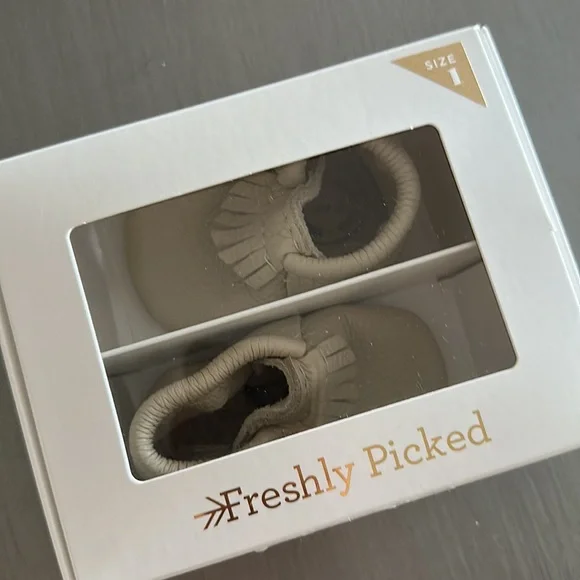 Cream City Mocc Freshly Picked Size 1 - Picture 7 of 8